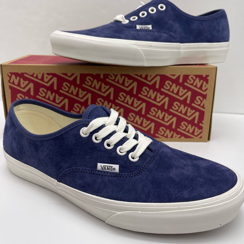 Vans Men’s Authentic
Pig Suede Deep Twilight Sneakers 
Vans Navy Suede Low-Tops - Picture 15 of 16